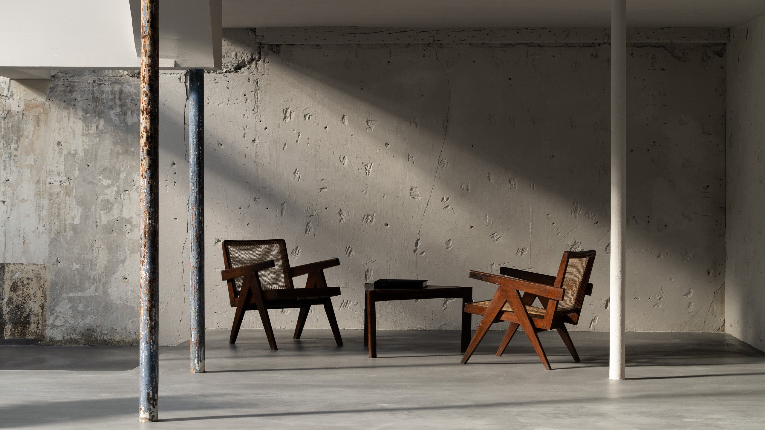 Chaise Pierre Jeanneret Chandigarh Sceners Gallery Paris