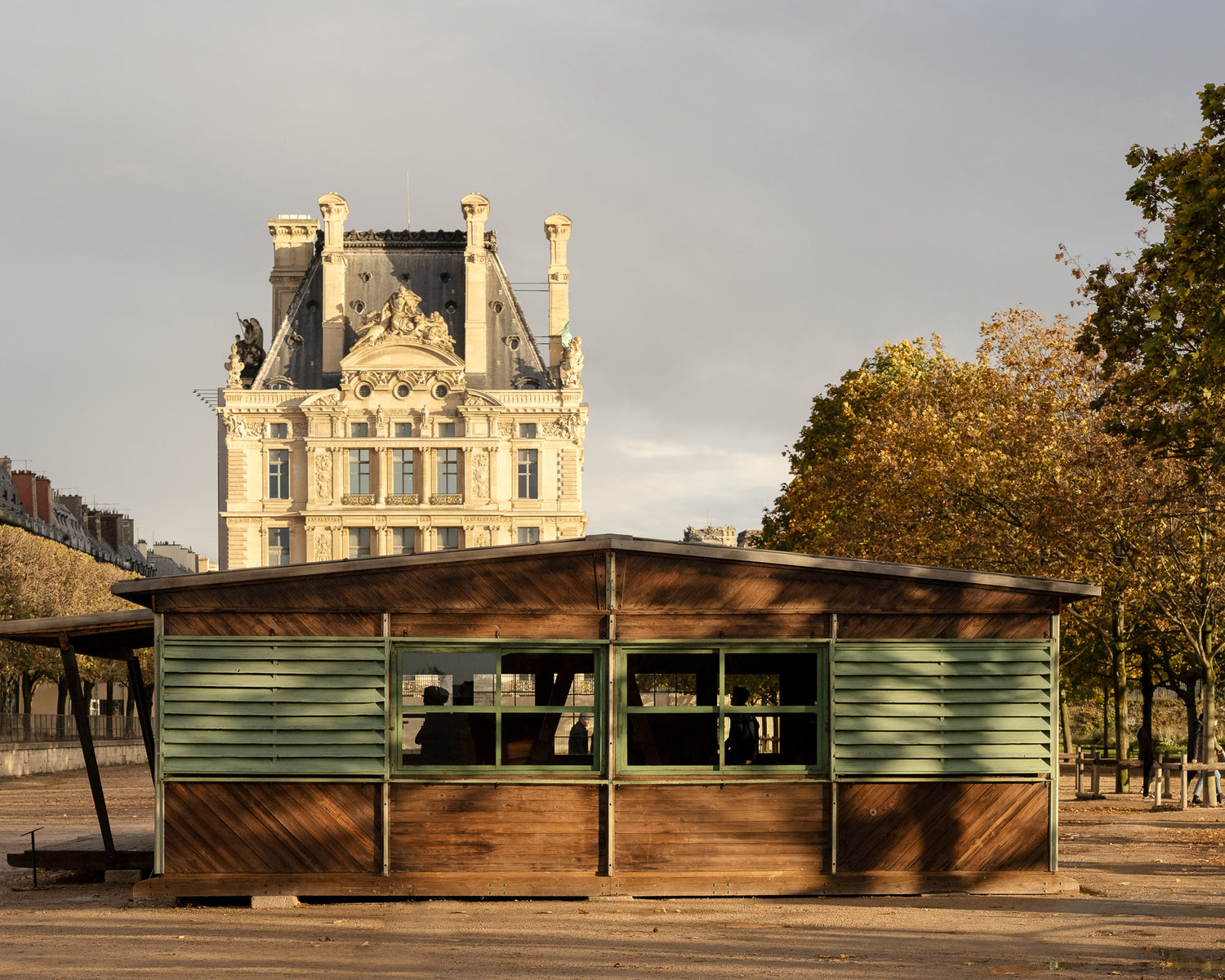 maison-demontable-8x8-jean-prouve-facade-exterieure-tuileries-paris-thibaud-poirier